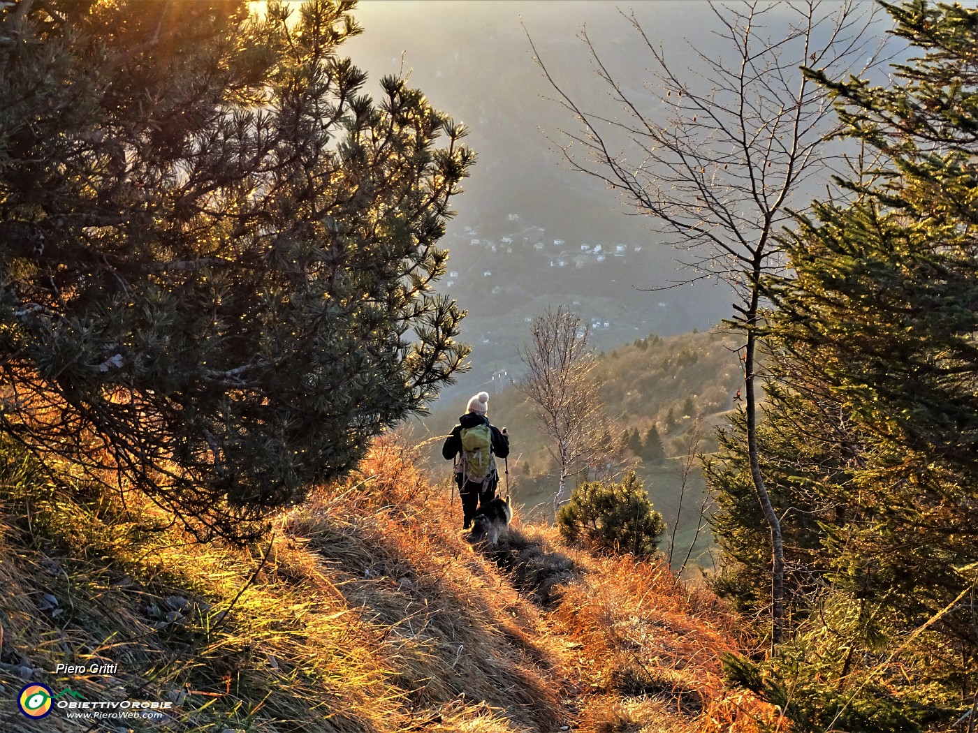 67 Scendiamo nella luce e nei colori del tramonto.JPG